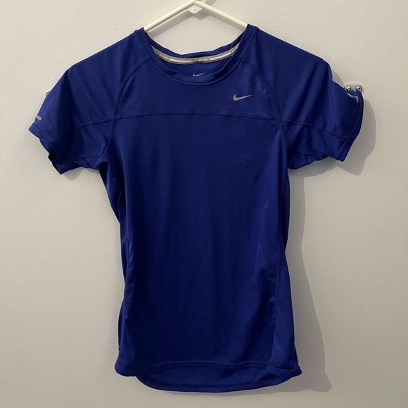 Nike Dri Fit T-shirt - Picture 1 of 2